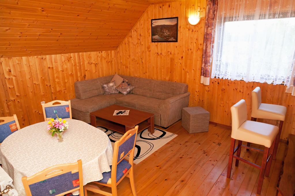 Apartment Ines Smoljanac Esterno foto