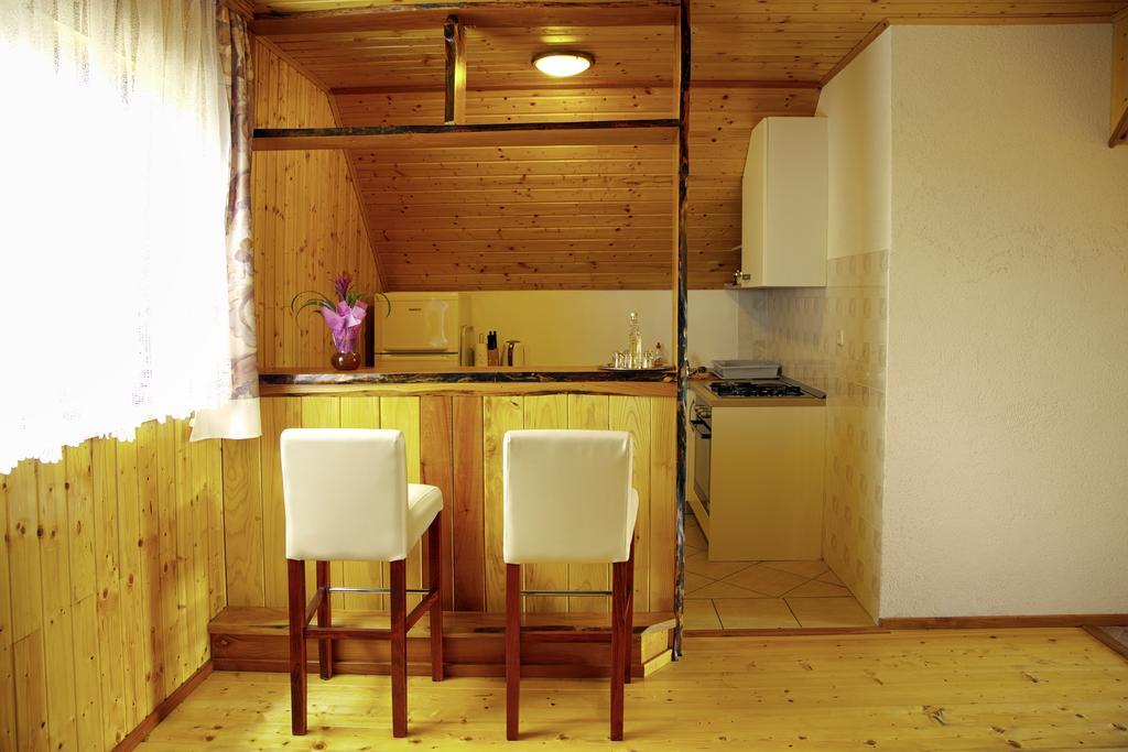 Apartment Ines Smoljanac Esterno foto